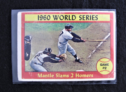 1961 Topps #307 World Series Game 2/Mickey Mantle