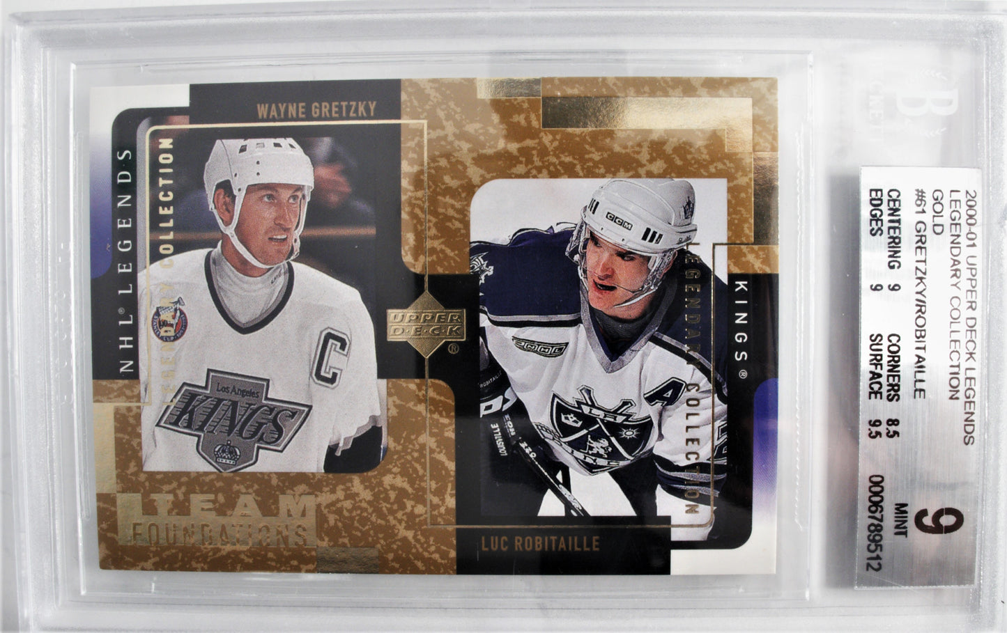 Wayne Gretzky/Luc Robitaille  2000-01 UD Legends Legendary Collection Gold #61  322/375 Grade 9.0 Front view