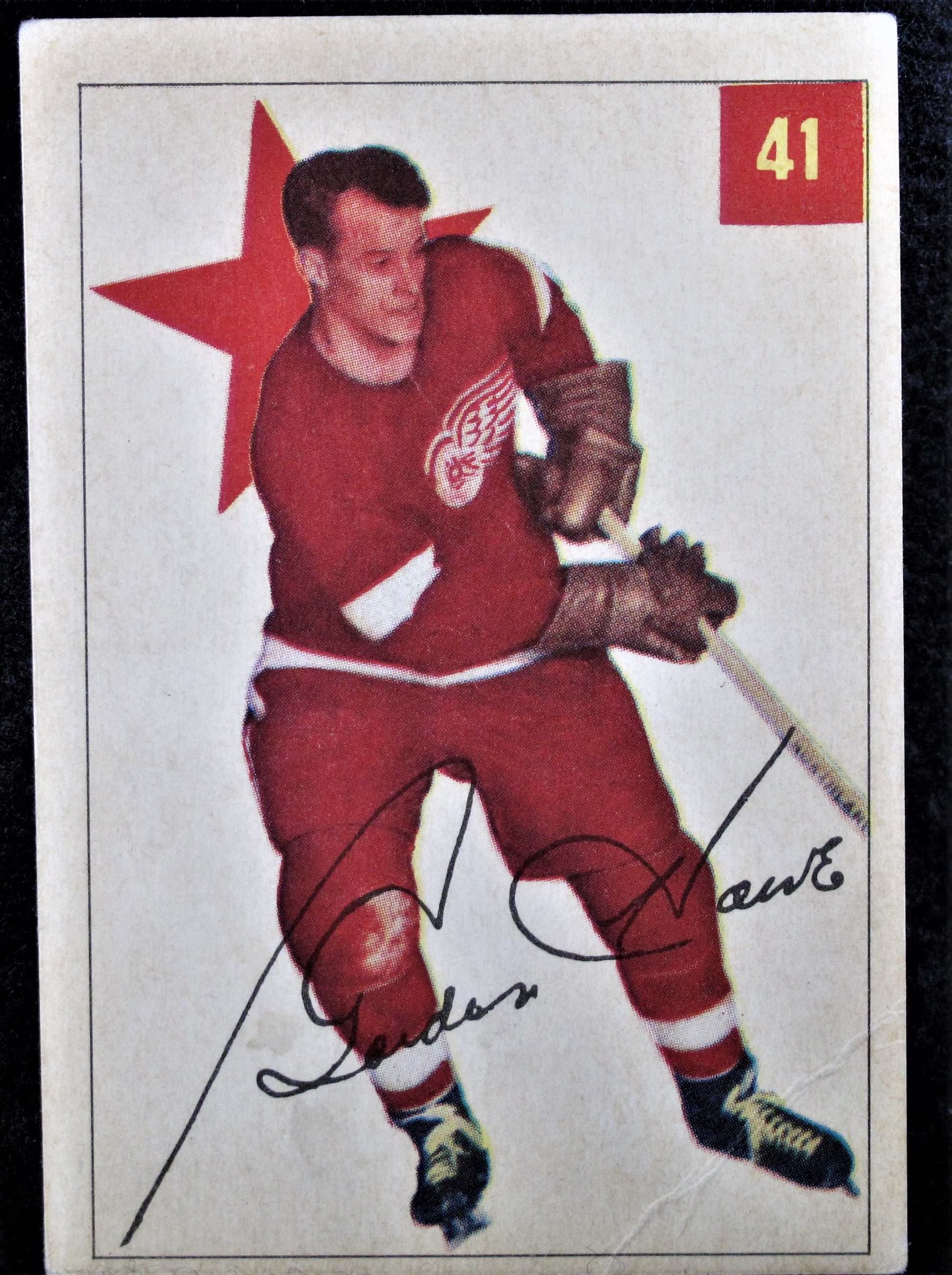 Gordie Howe 1954-55 Parkhurst #41 Front view